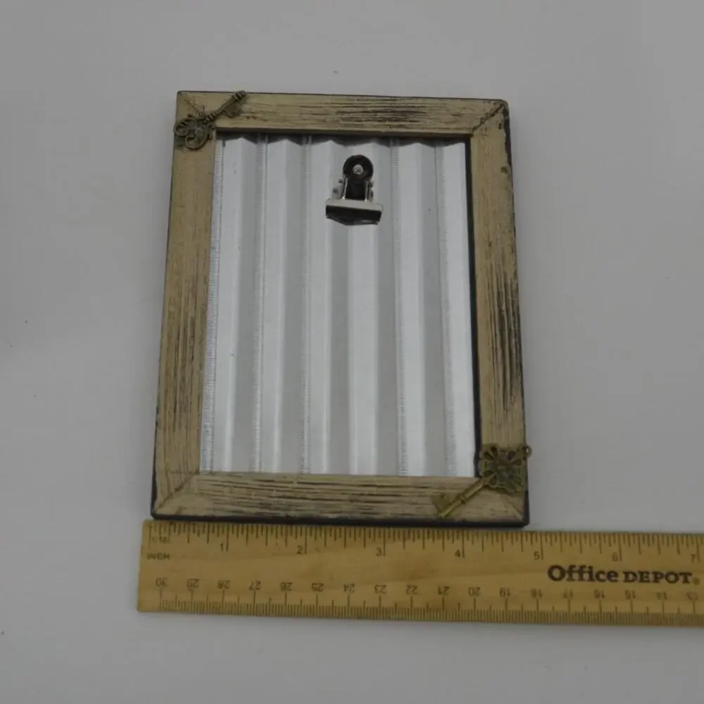 Lot of 10 Frames W/ Skeleton Keys Table Signs Clips B Metal